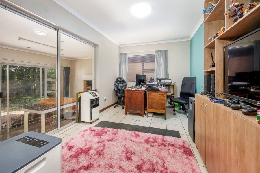 3 Bedroom Property for Sale in Sonstraal Heights Western Cape